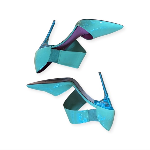 BLUMARINE PATENT LEATHER & PVC STILETTOS - Picture 2 of 3